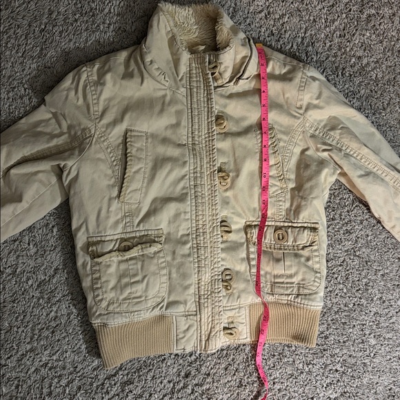 Aeropostale Woman’s Tan Zipper and Button Up Jacket  Size Large - Picture 9 of 10